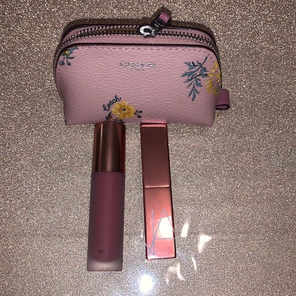 Coach Lipstick 💄 Holder (Pink with Floral Print) - Picture 6 of 15